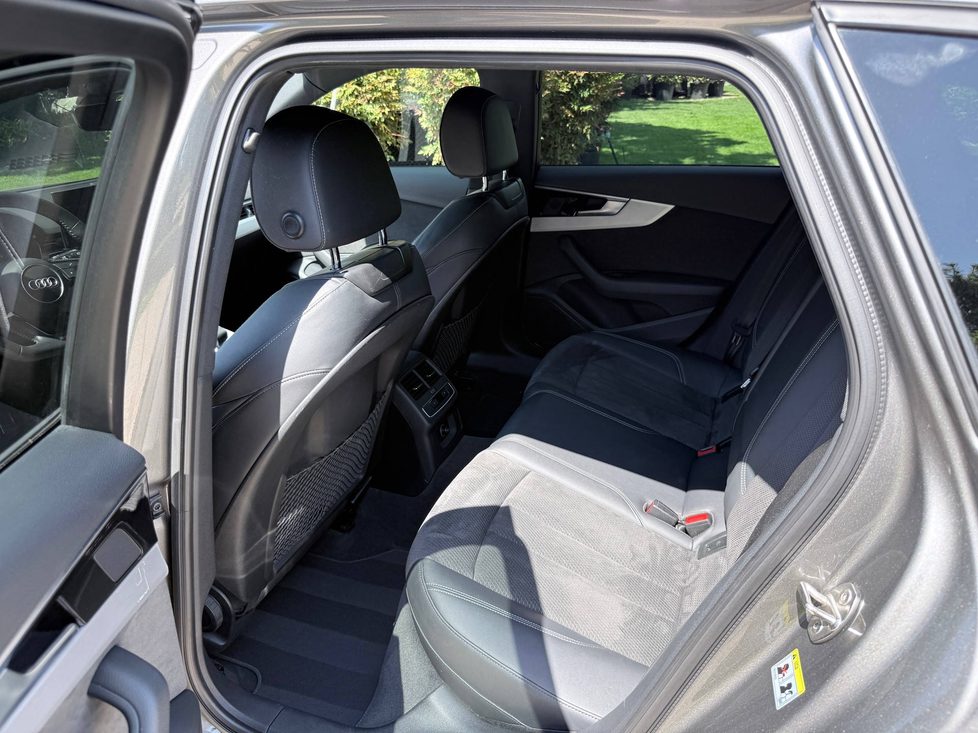 AUDI A4 Avant 45 TFSI advanced S-tronic quattro-image-9
