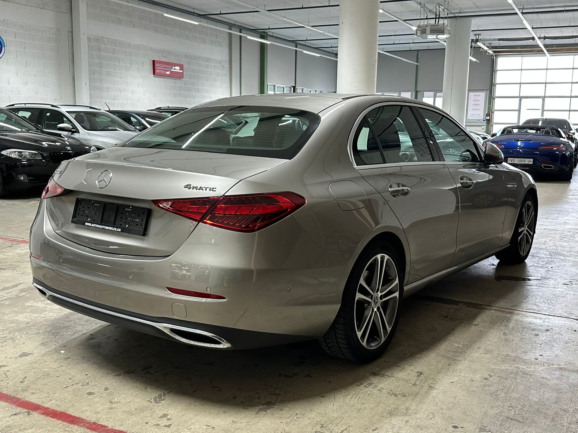MERCEDES-BENZ C 200 4Matic Avantgarde-image-3