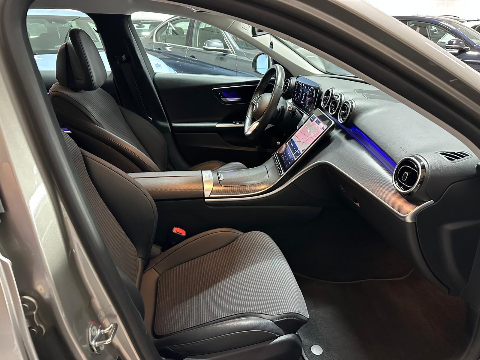 MERCEDES-BENZ C 200 4Matic Avantgarde-image-10