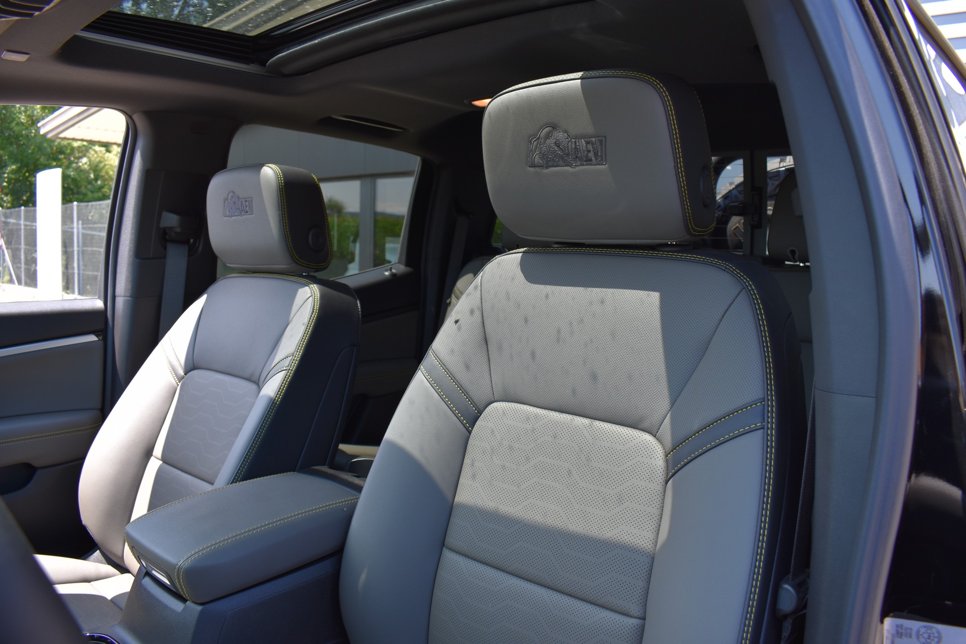 CHEVROLET Colorado ZR2 Bison Edition-image-12