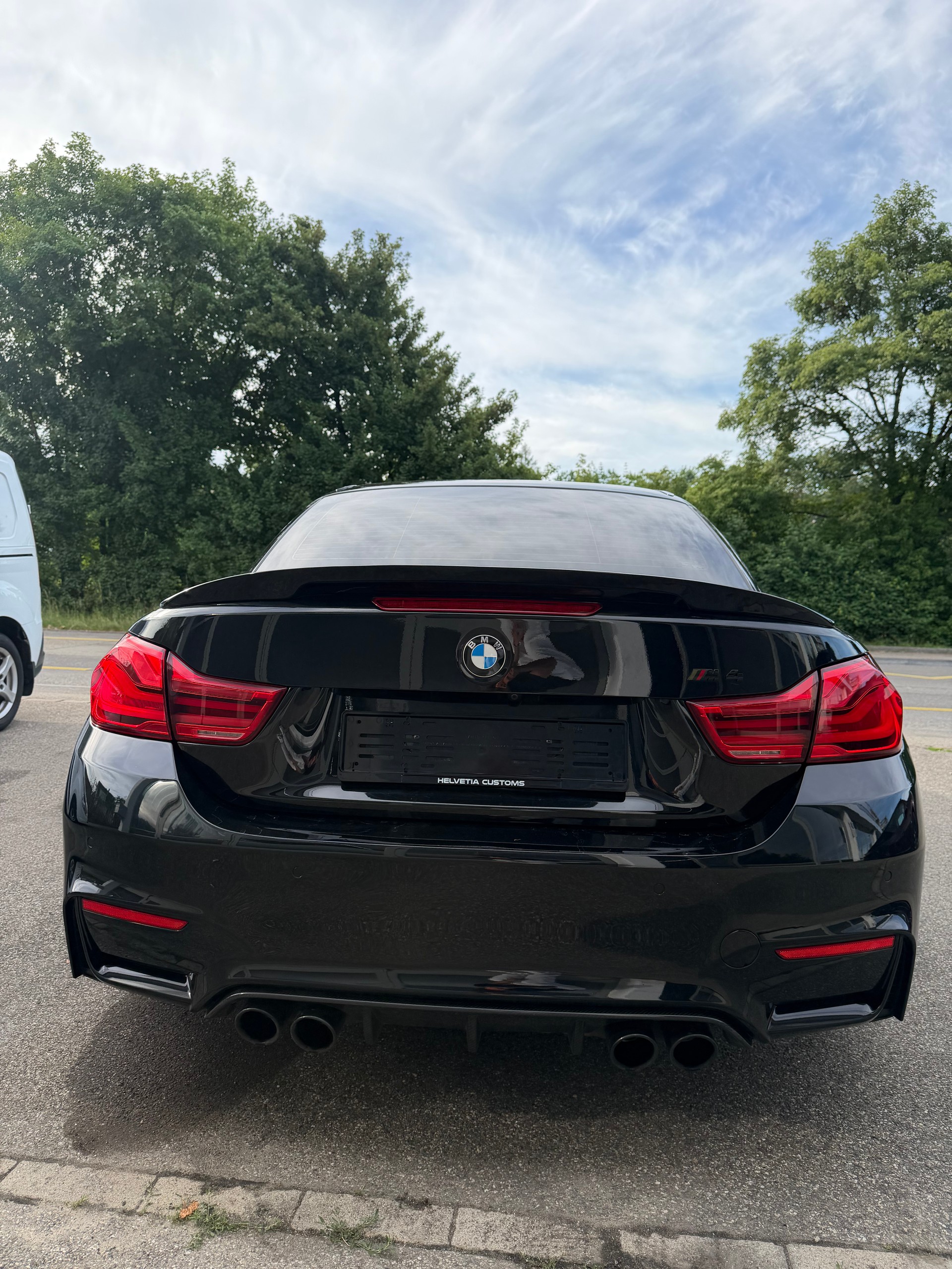BMW M4 Cabriolet Competition DKG-image-5