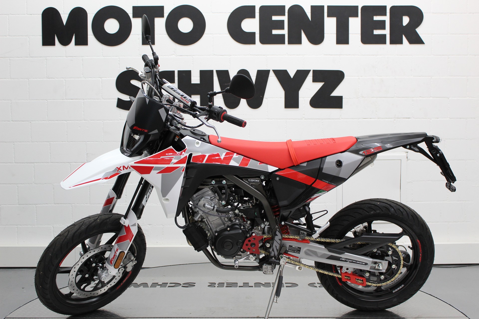FANTIC XMF 125 PERFORMANCE-showroom-element-3