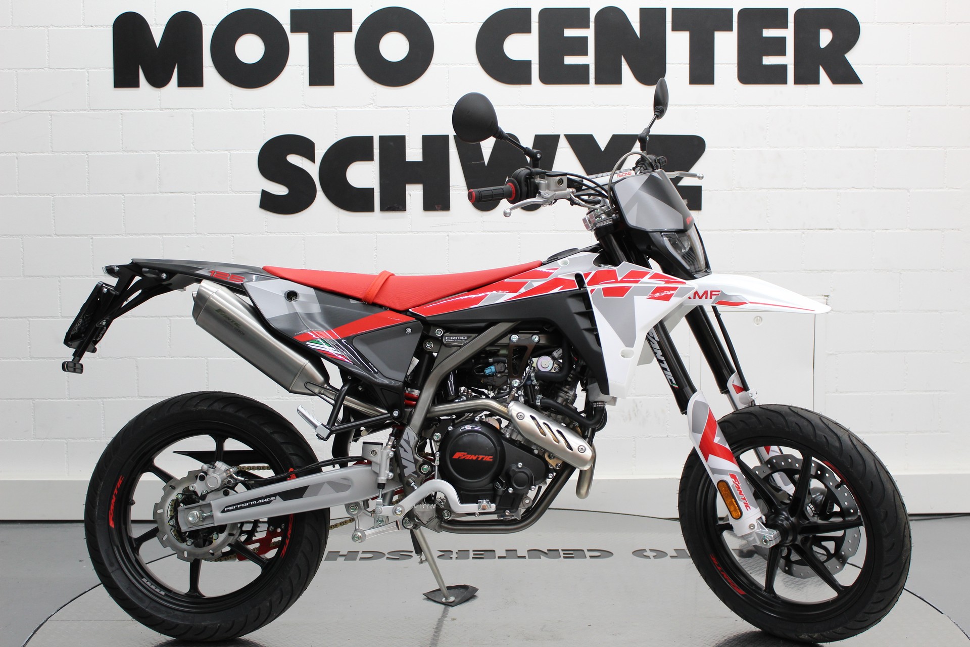 FANTIC XMF 125 PERFORMANCE
