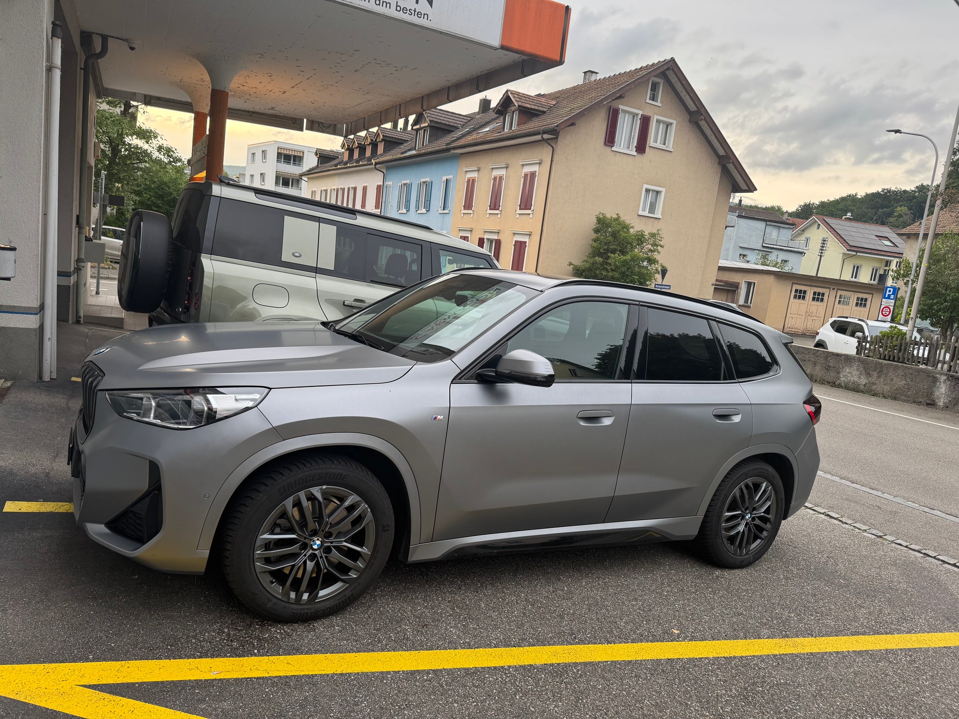 BMW X1 xDrive 23i 48V M Sport-image-4