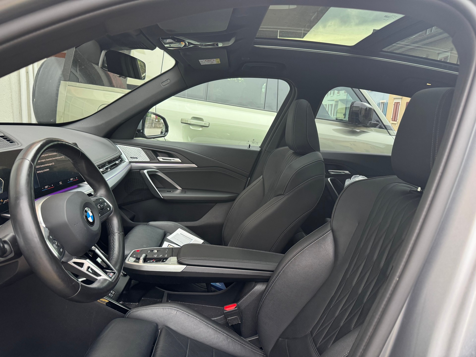 BMW X1 xDrive 23i 48V M Sport-image-2