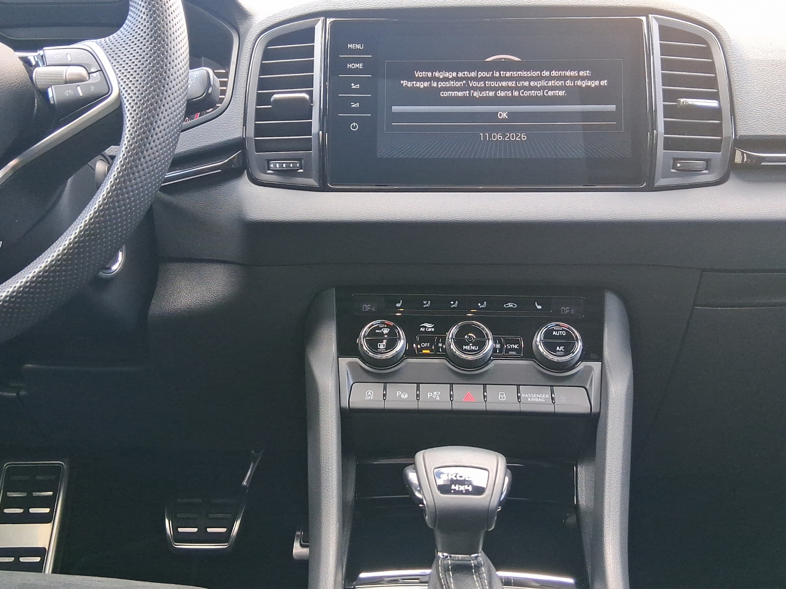 SKODA Karoq 2.0 TSI SportLine 4x4 DSG-image-11