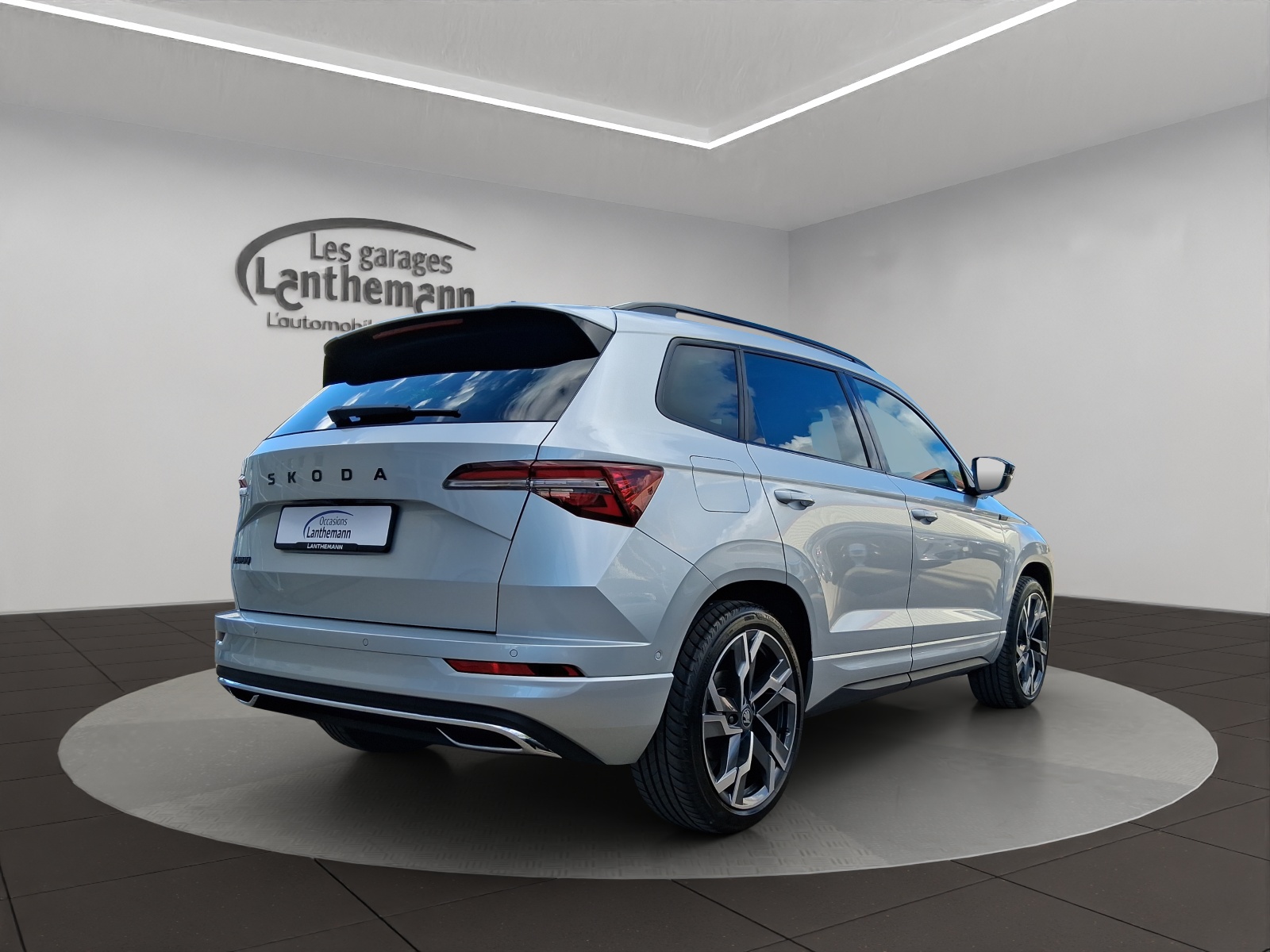 SKODA Karoq 2.0 TSI SportLine 4x4 DSG-image-4