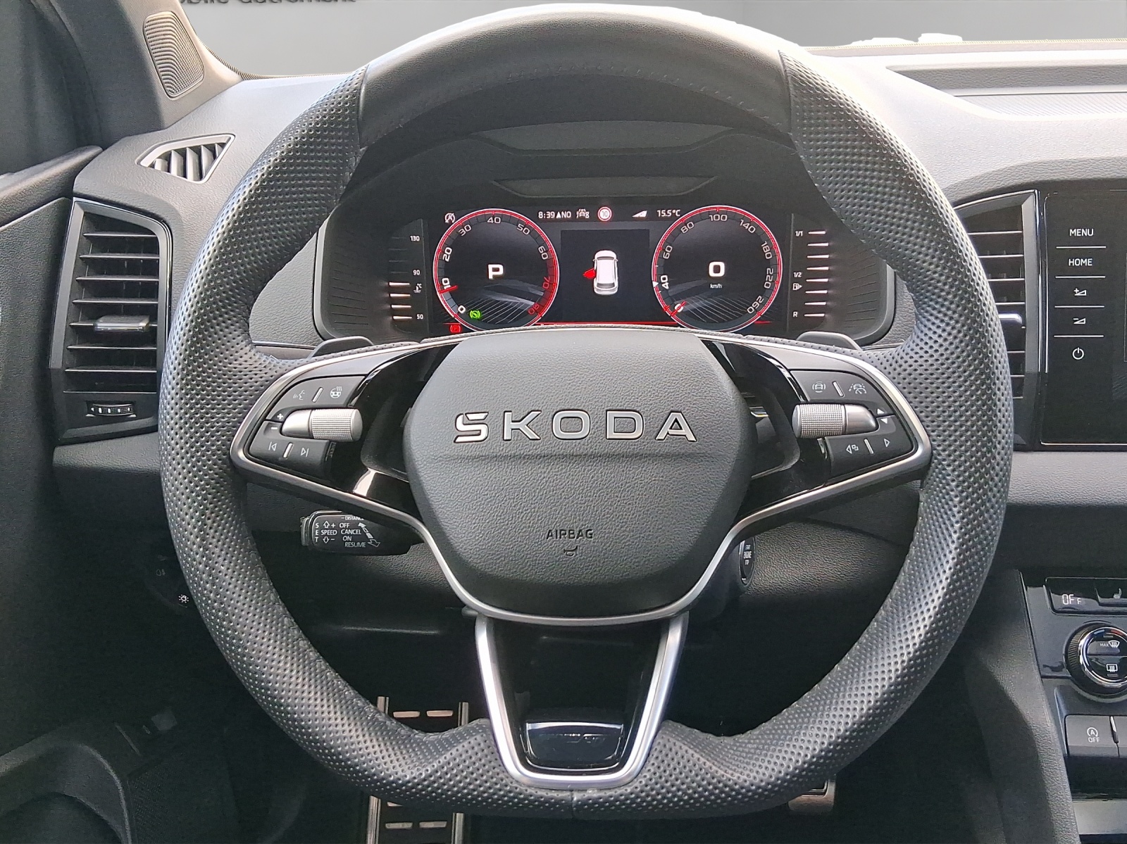 SKODA Karoq 2.0 TSI SportLine 4x4 DSG-image-10