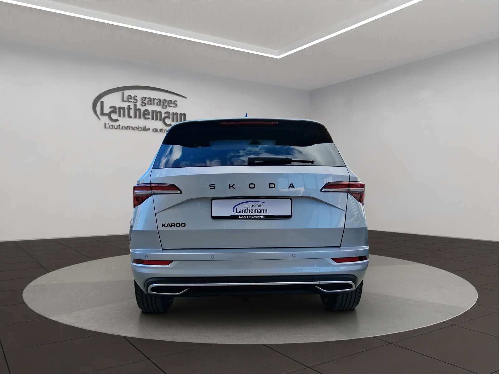 SKODA Karoq 2.0 TSI SportLine 4x4 DSG-showroom-element-3