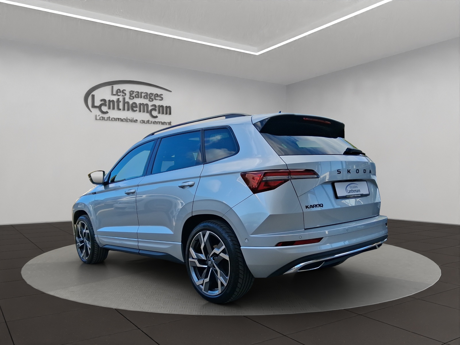 SKODA Karoq 2.0 TSI SportLine 4x4 DSG-showroom-element-2