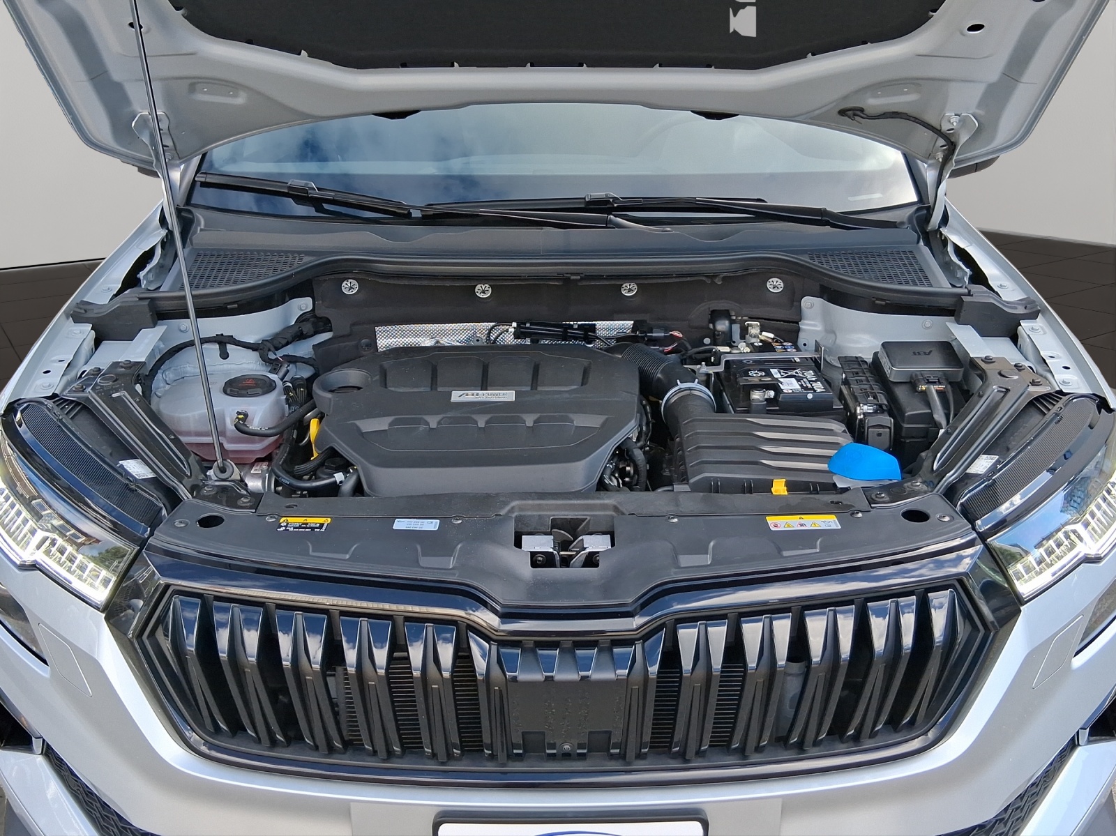 SKODA Karoq 2.0 TSI SportLine 4x4 DSG-image-19