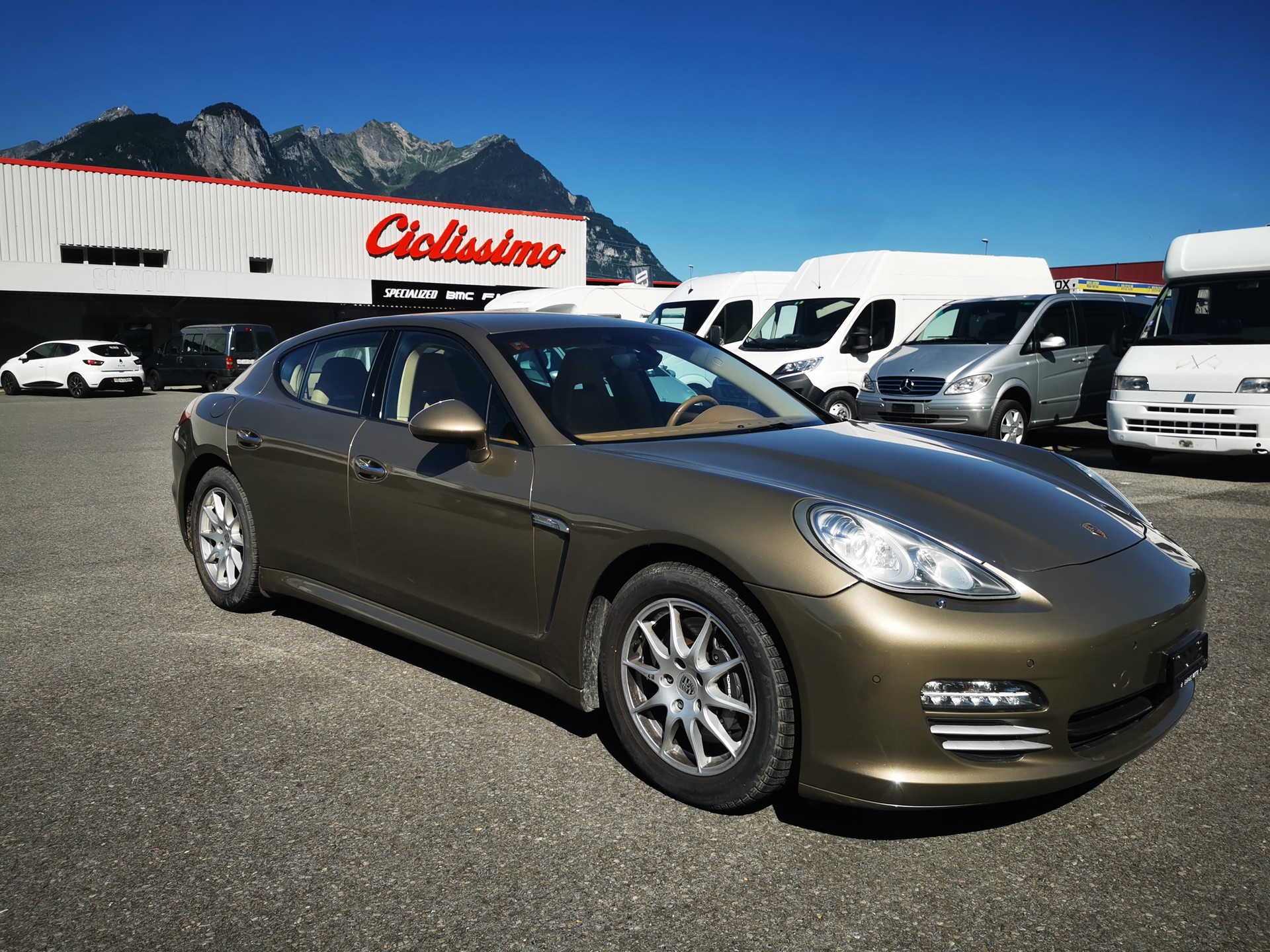 PORSCHE Panamera 4 3.6 PDK-image-1