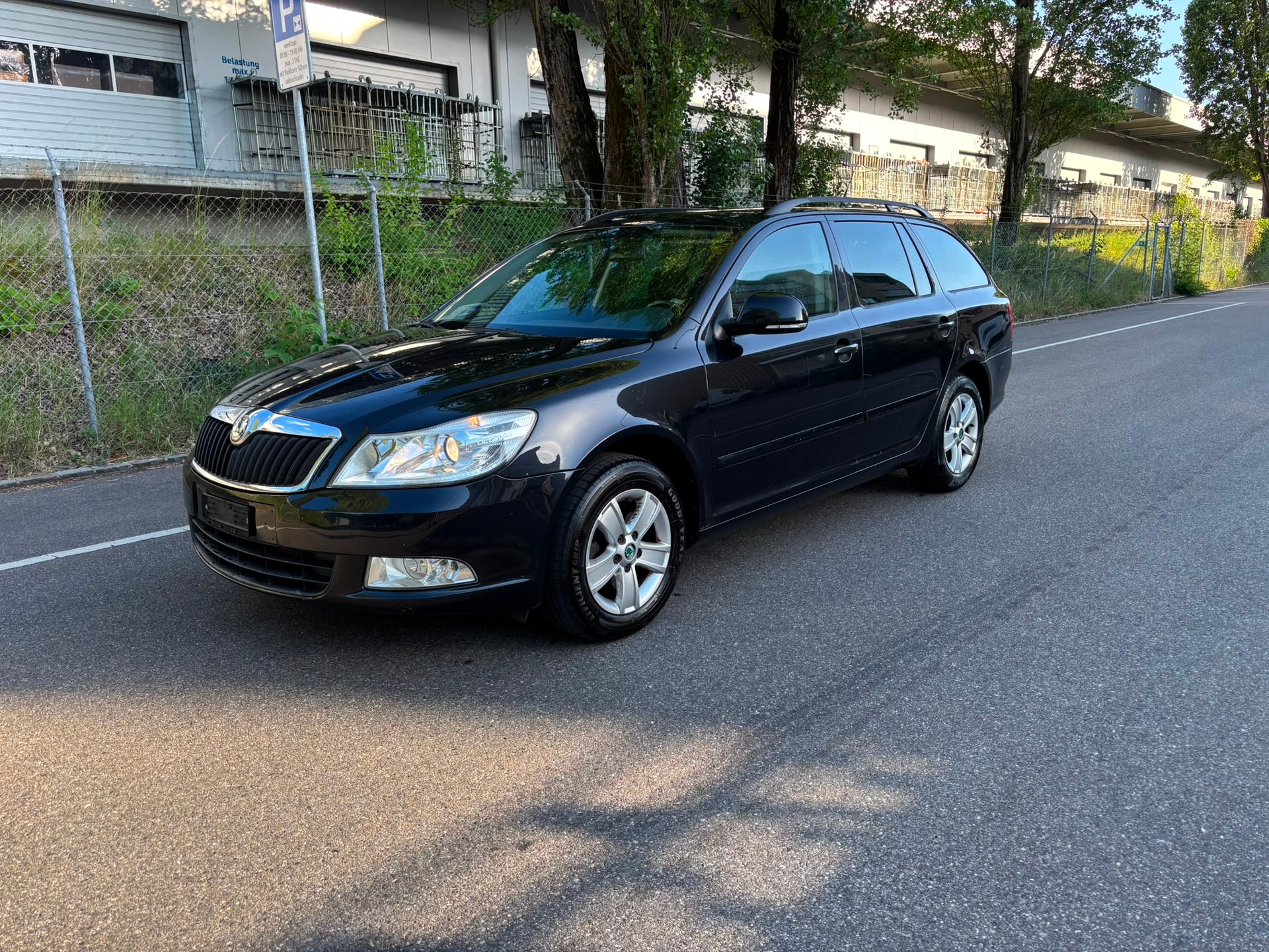 SKODA Octavia 1.6 TDI Elegance DSG-image-0