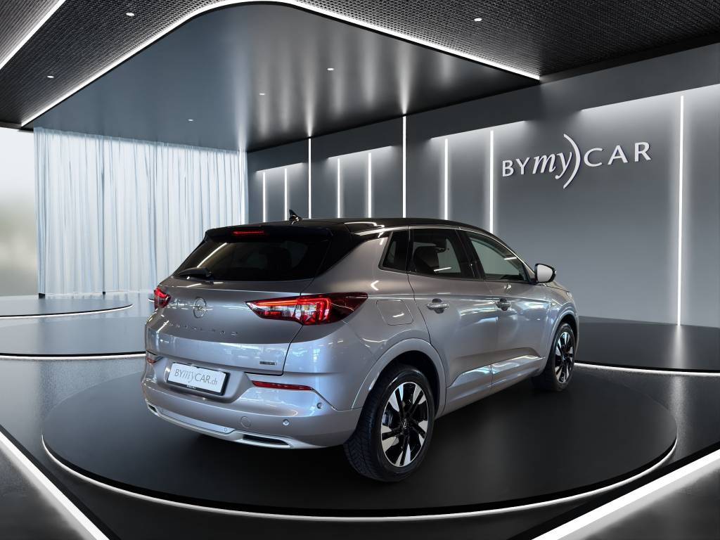 OPEL Grandland 1.6 Hybrid Elegance Automatik-image-4