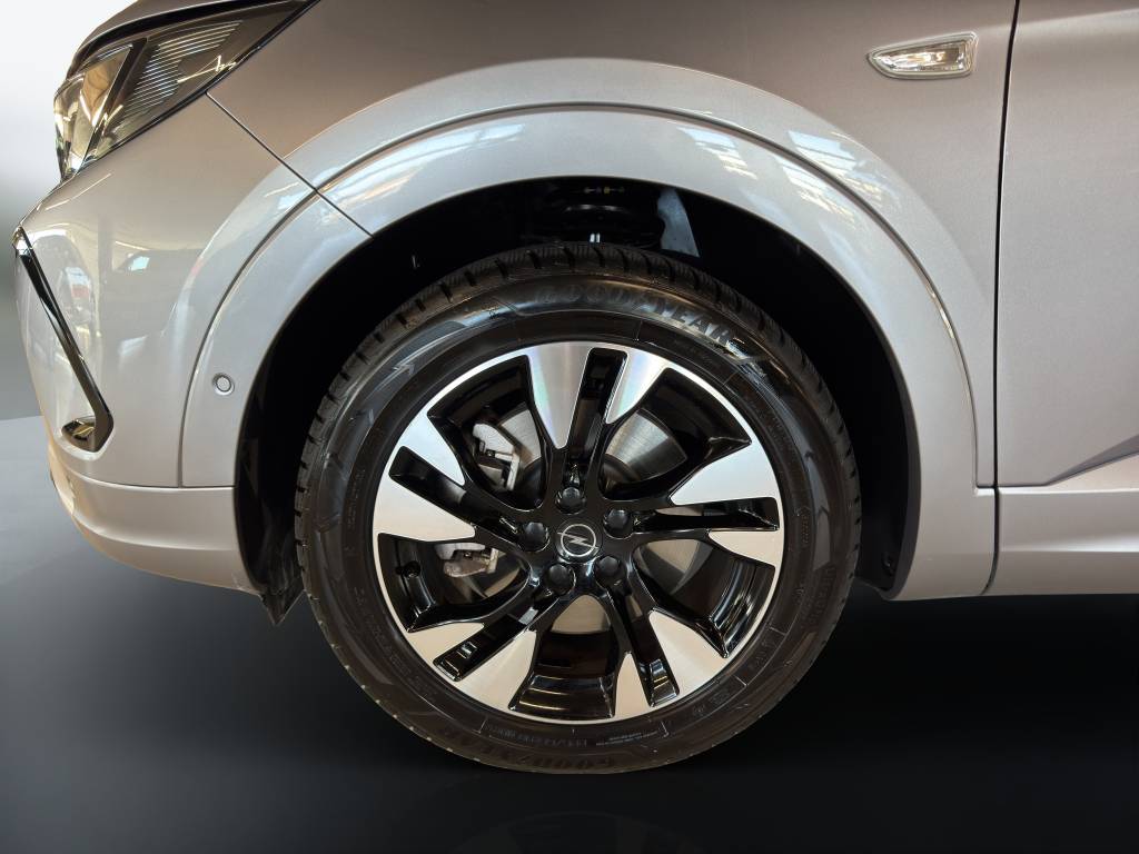 OPEL Grandland 1.6 Hybrid Elegance Automatik-image-15