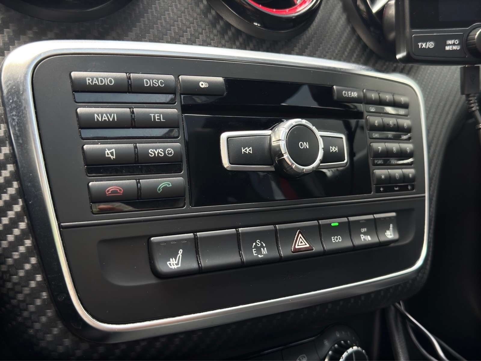 MERCEDES-BENZ A 250 Sport 7G-DCT-image-17