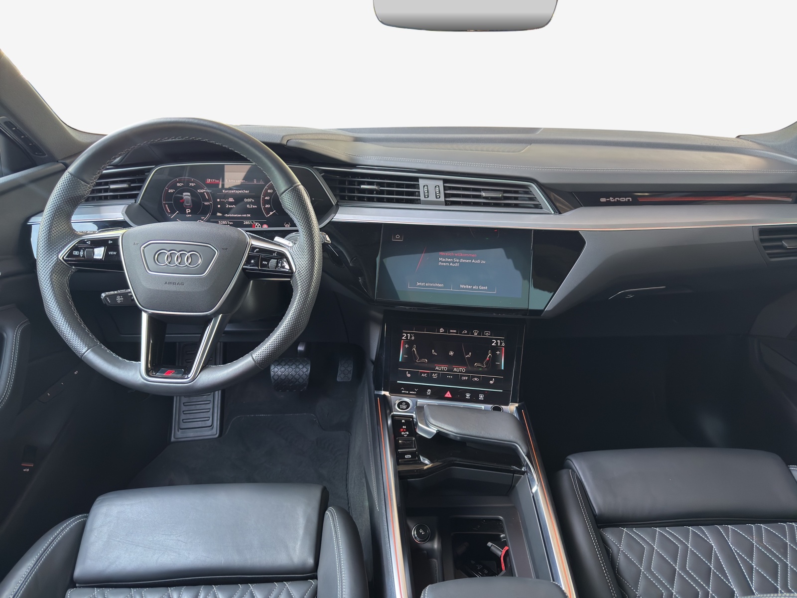 AUDI e-tron 55 S Line Black Edition quattro-image-9