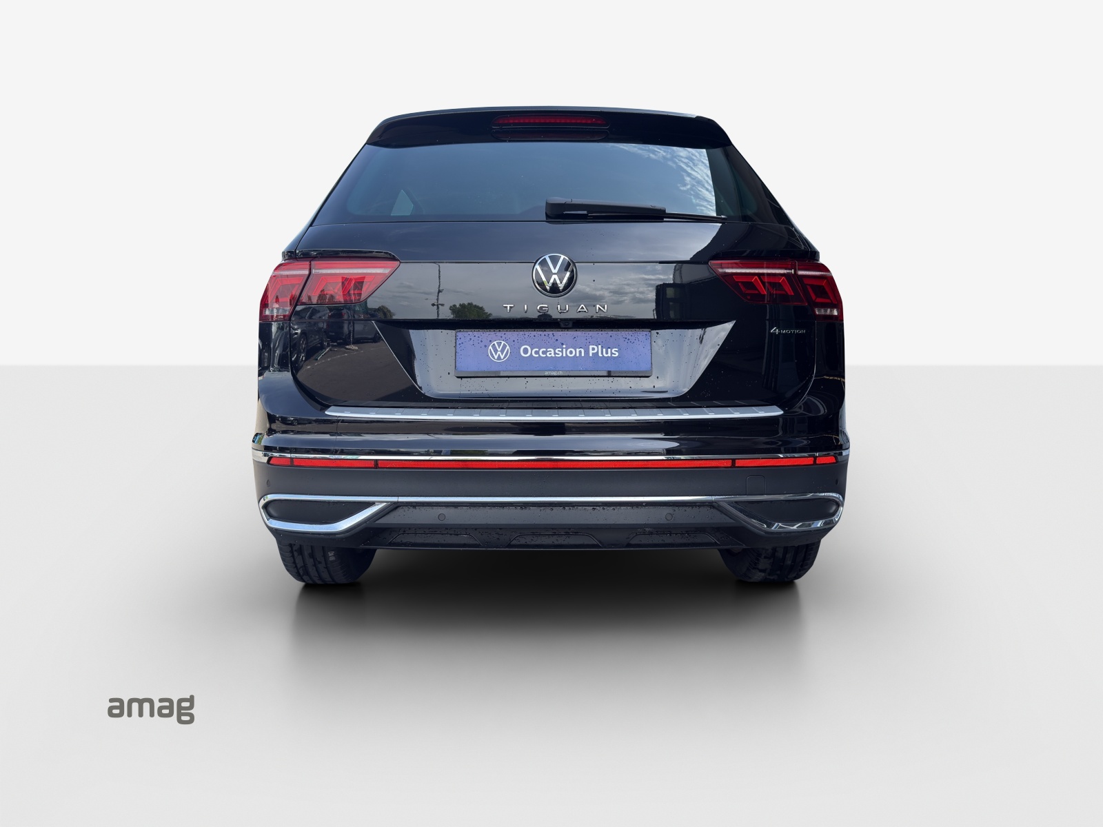 VW Tiguan 2.0 TDI SCR Elegance 4Motion DSG-image-3