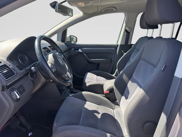 VW Touran 1.4 TSI Highline DSG-image-9
