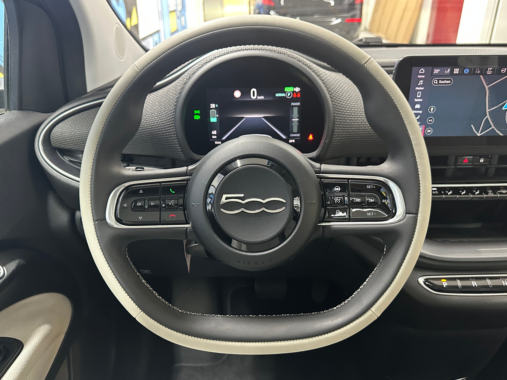 FIAT 500 electric 87 kW La Prima-image-10
