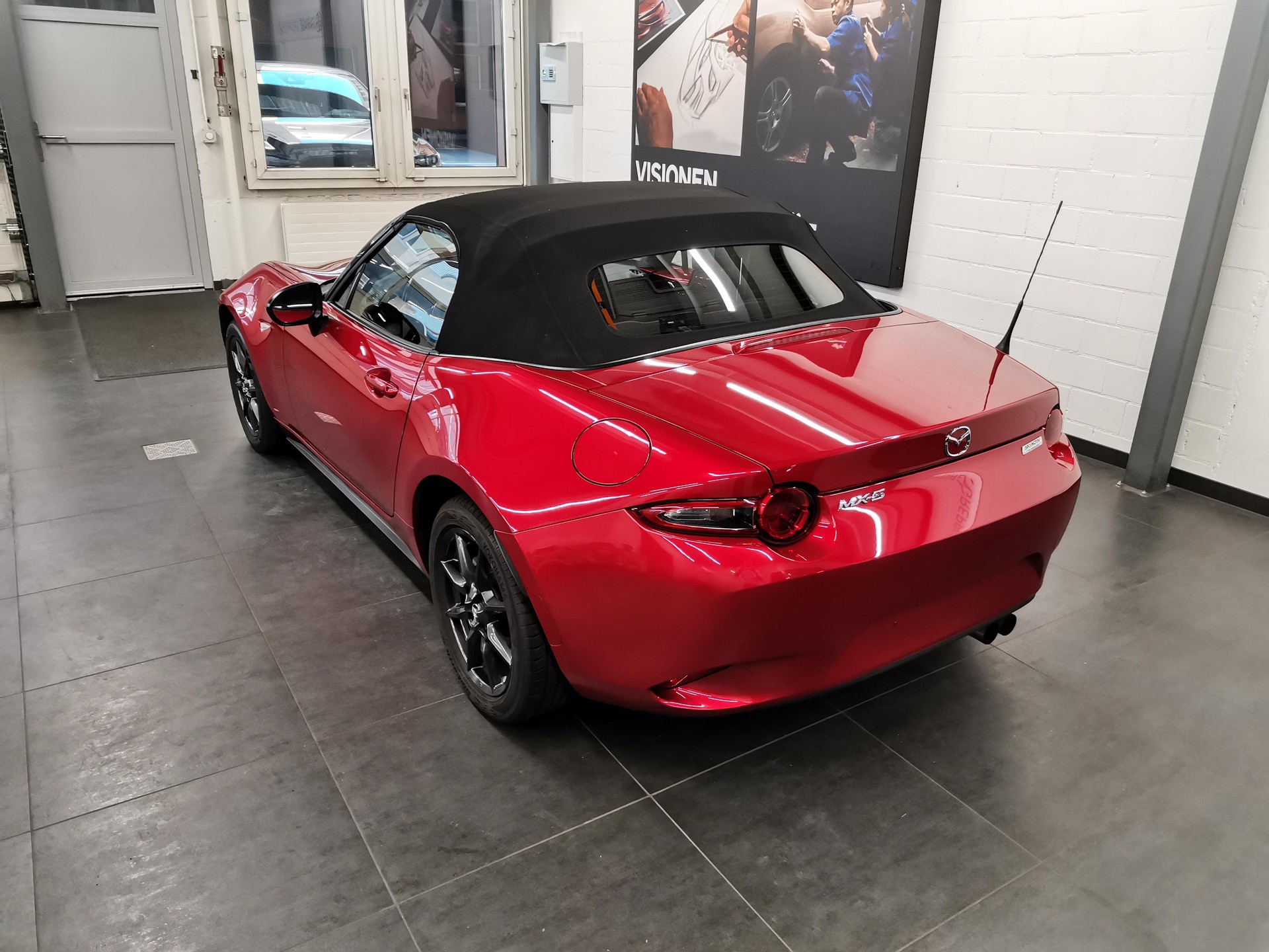 MAZDA MX-5 1.5 Ambition-image-3