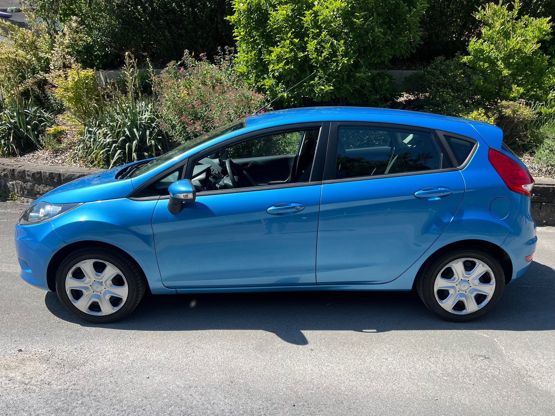 FORD Fiesta 1.25 16V Trend-image-1