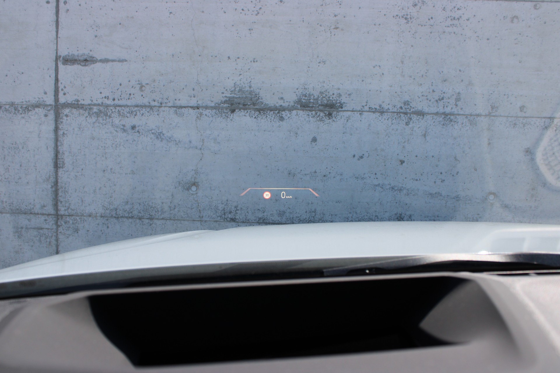 BMW i4 eDrive 40 M Sport Pro-image-17