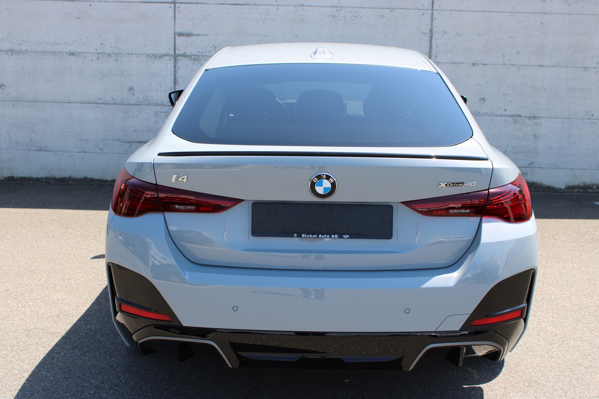 BMW i4 eDrive 40 M Sport Pro-image-4