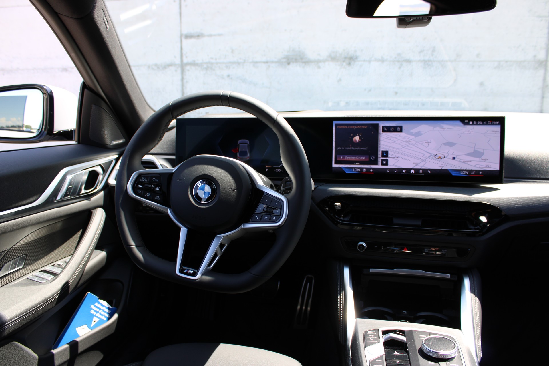 BMW i4 eDrive 40 M Sport Pro-image-13