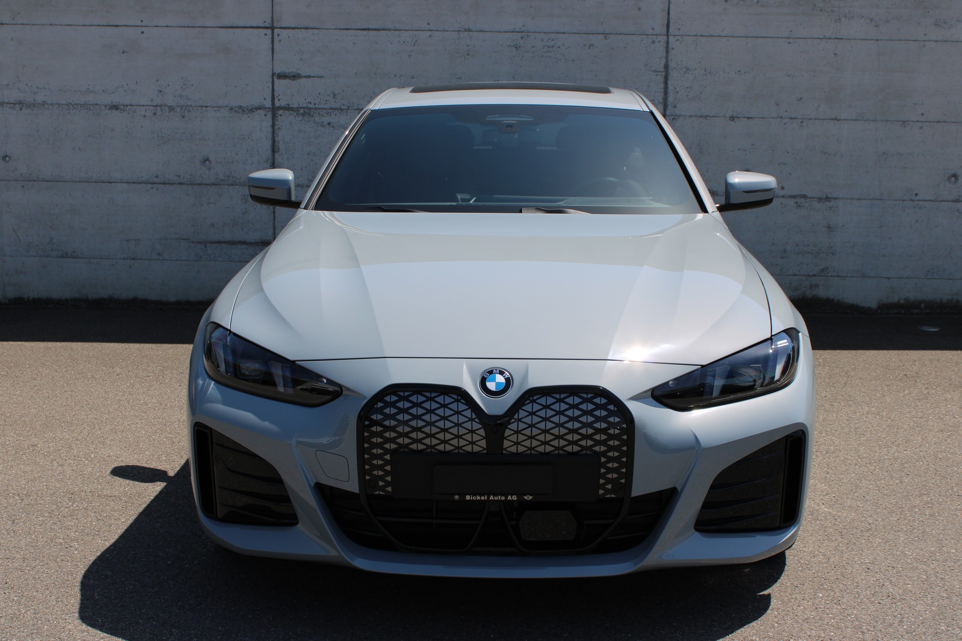 BMW i4 eDrive 40 M Sport Pro-image-1
