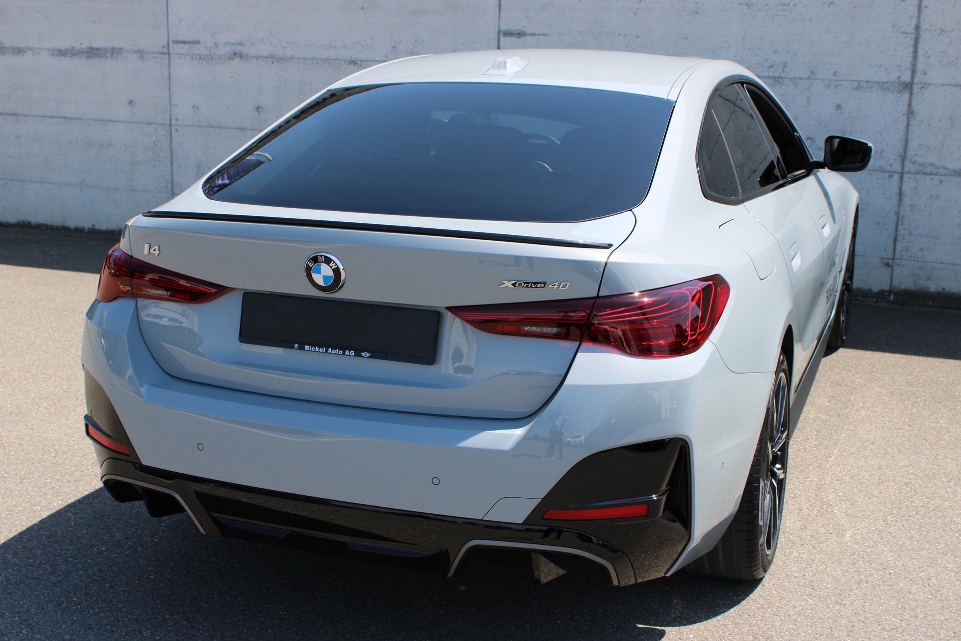 BMW i4 eDrive 40 M Sport Pro-image-6