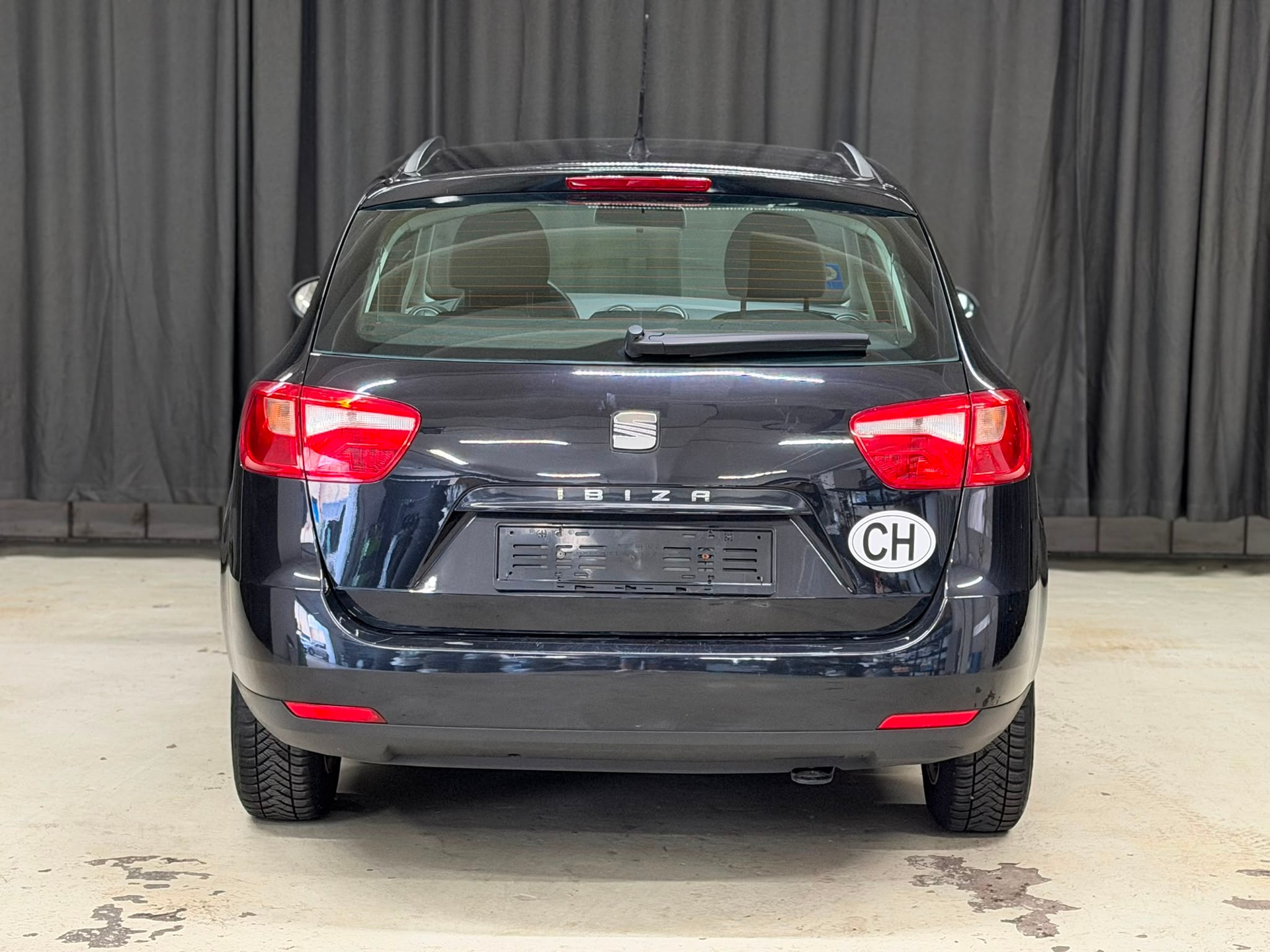SEAT Ibiza ST 1.4 Style-image-5
