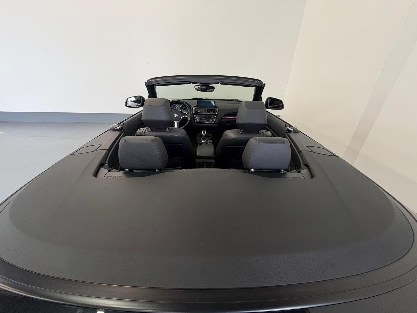 BMW 220i Sport Line Steptronic-image-14