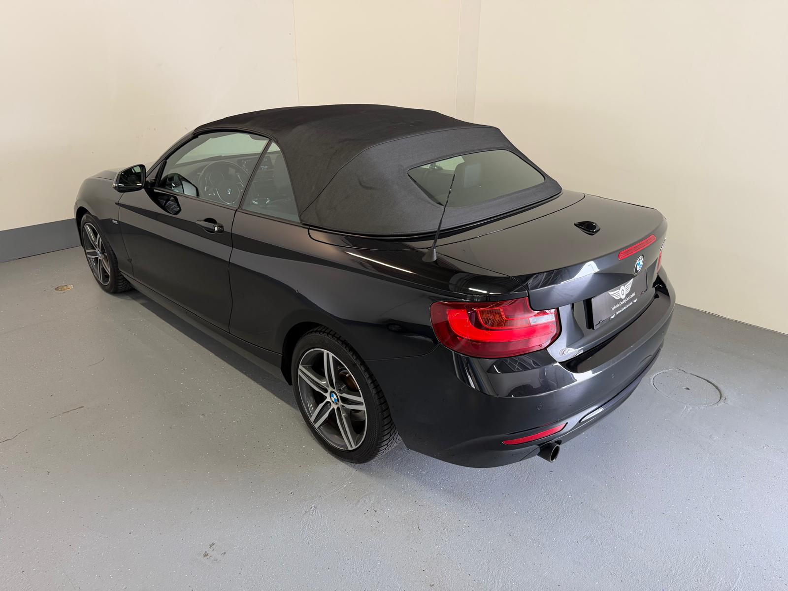 BMW 220i Sport Line Steptronic-image-18