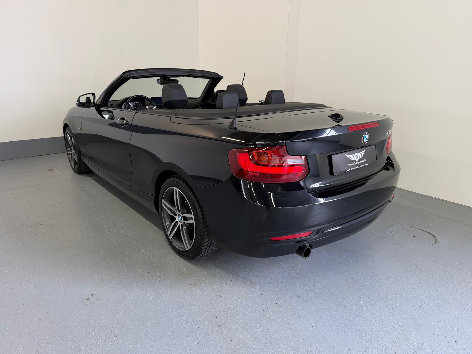 BMW 220i Sport Line Steptronic-image-10