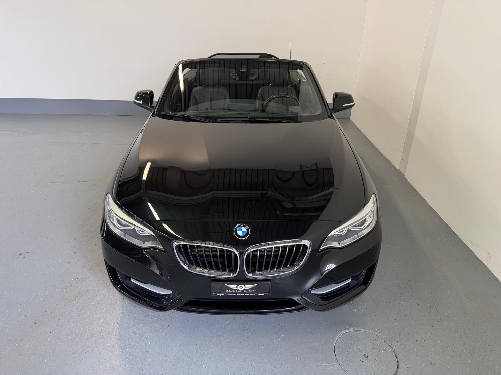BMW 220i Sport Line Steptronic-image-3