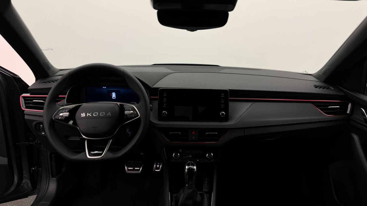 SKODA Kamiq 1.0 TSI Monte Carlo DSG-image-5