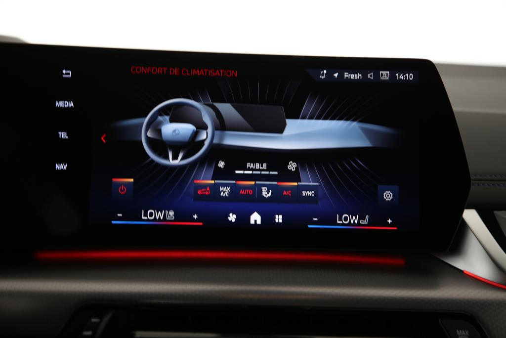 BMW 230e xDrive paddles Active Tourer-image-12