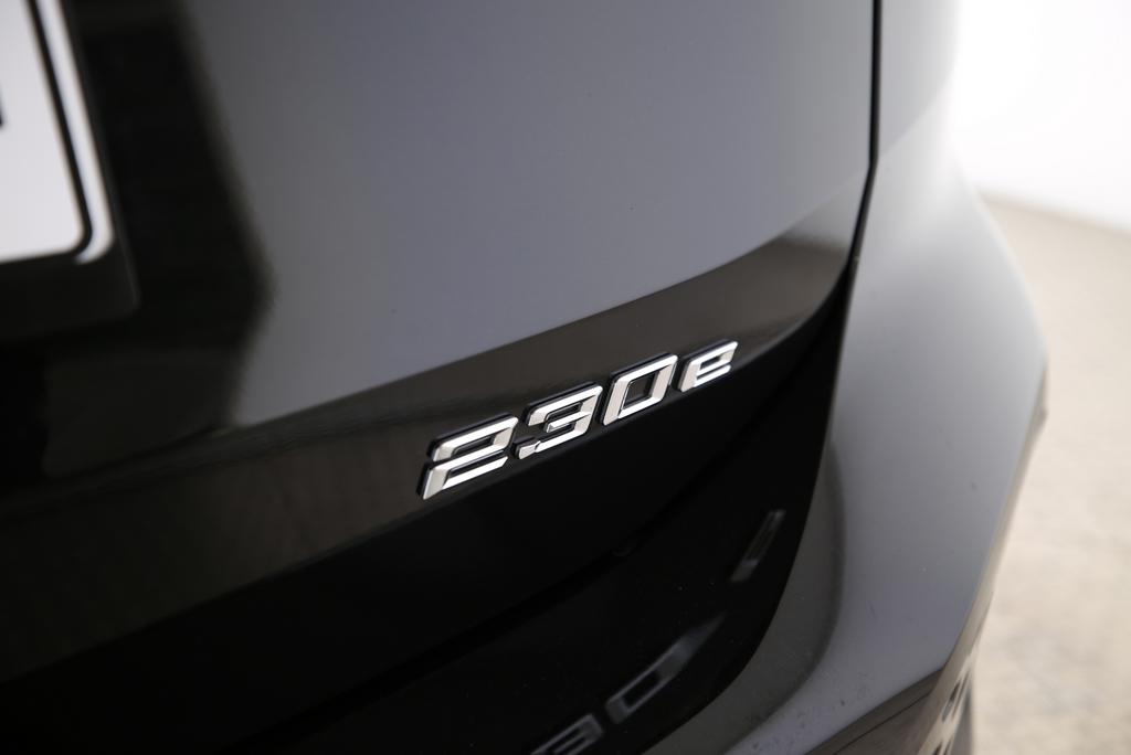 BMW 230e xDrive paddles Active Tourer-image-19