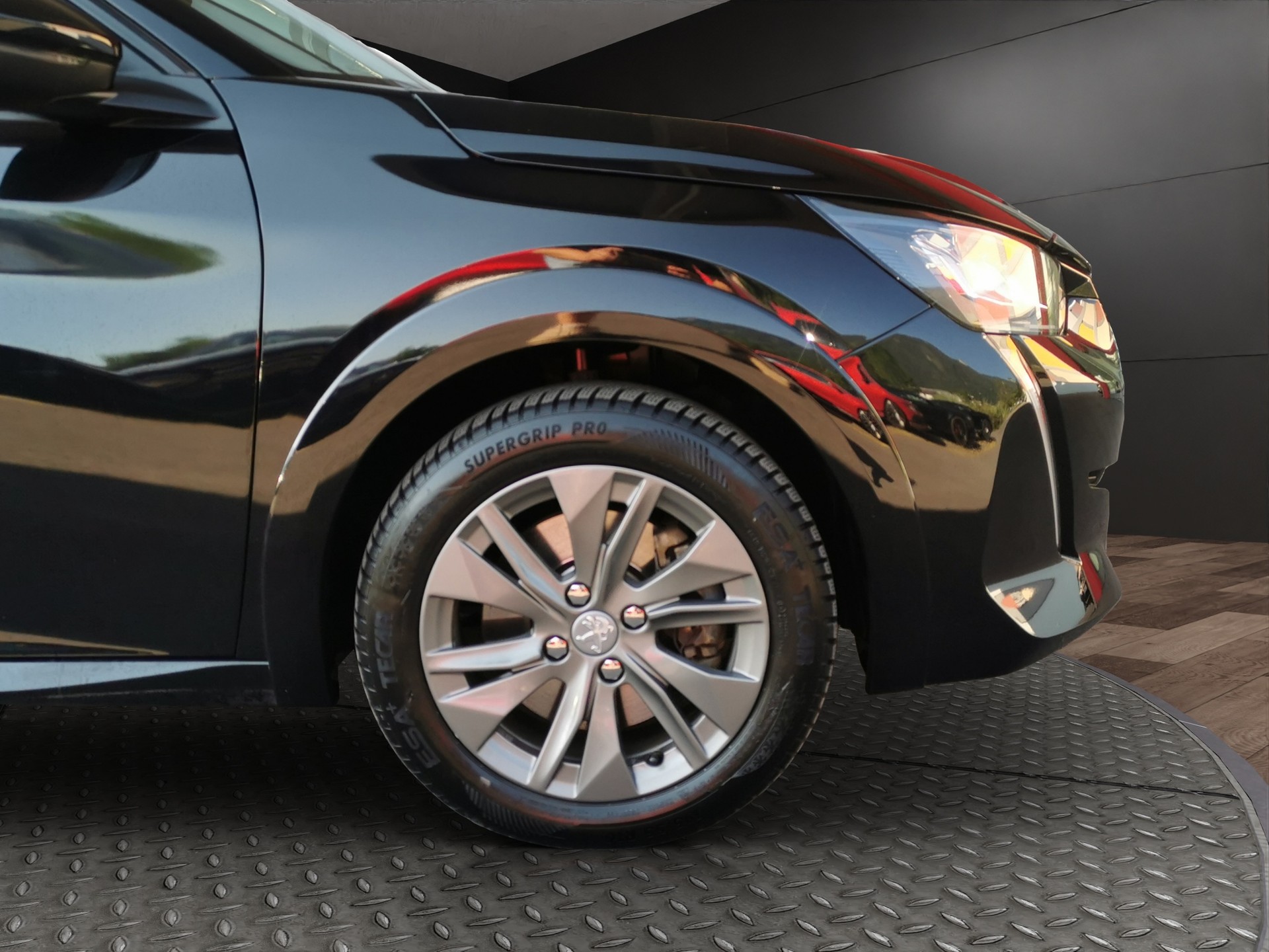 PEUGEOT 208 Elektrik Allure-image-3