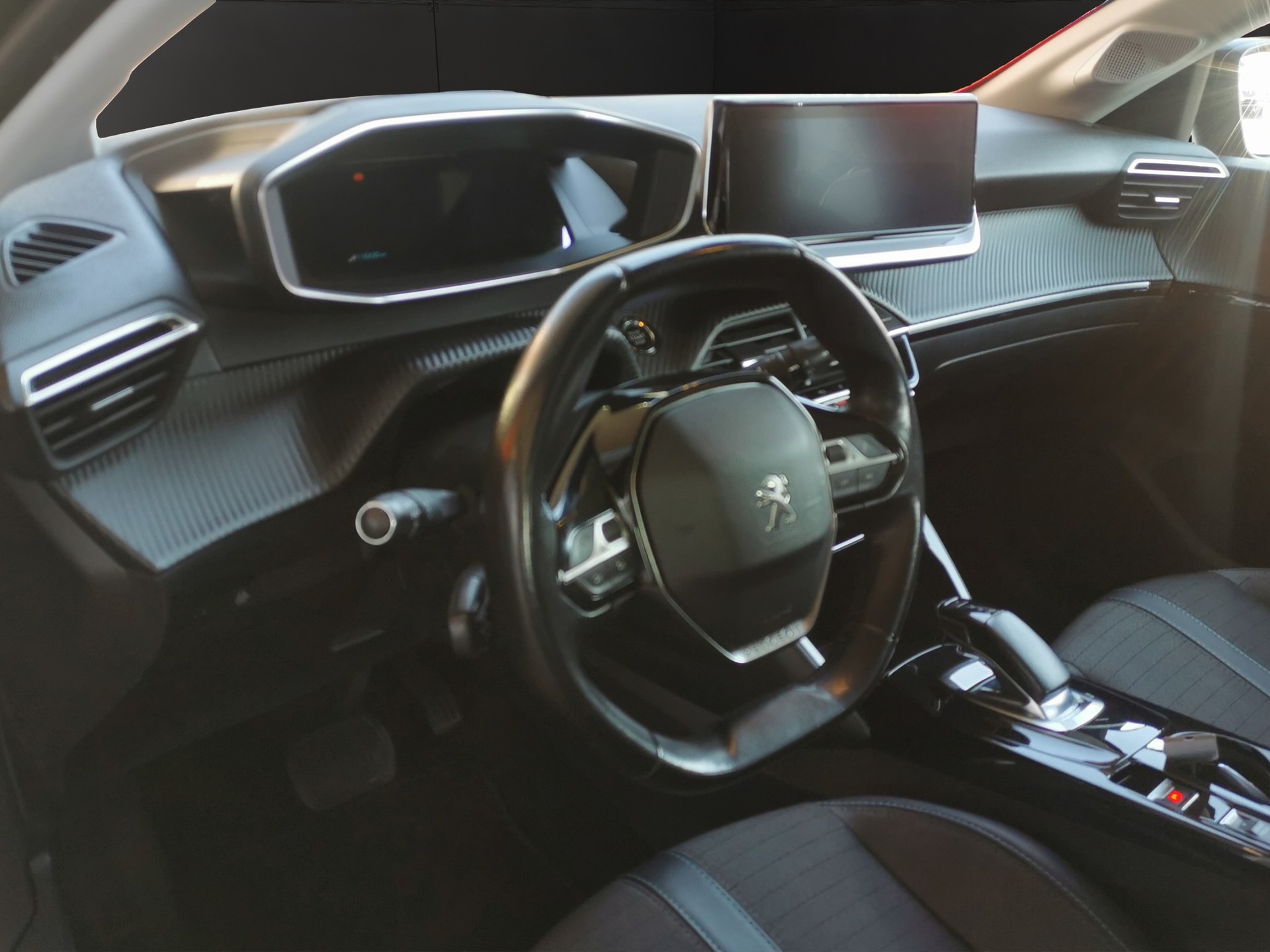 PEUGEOT 208 Elektrik Allure-image-9