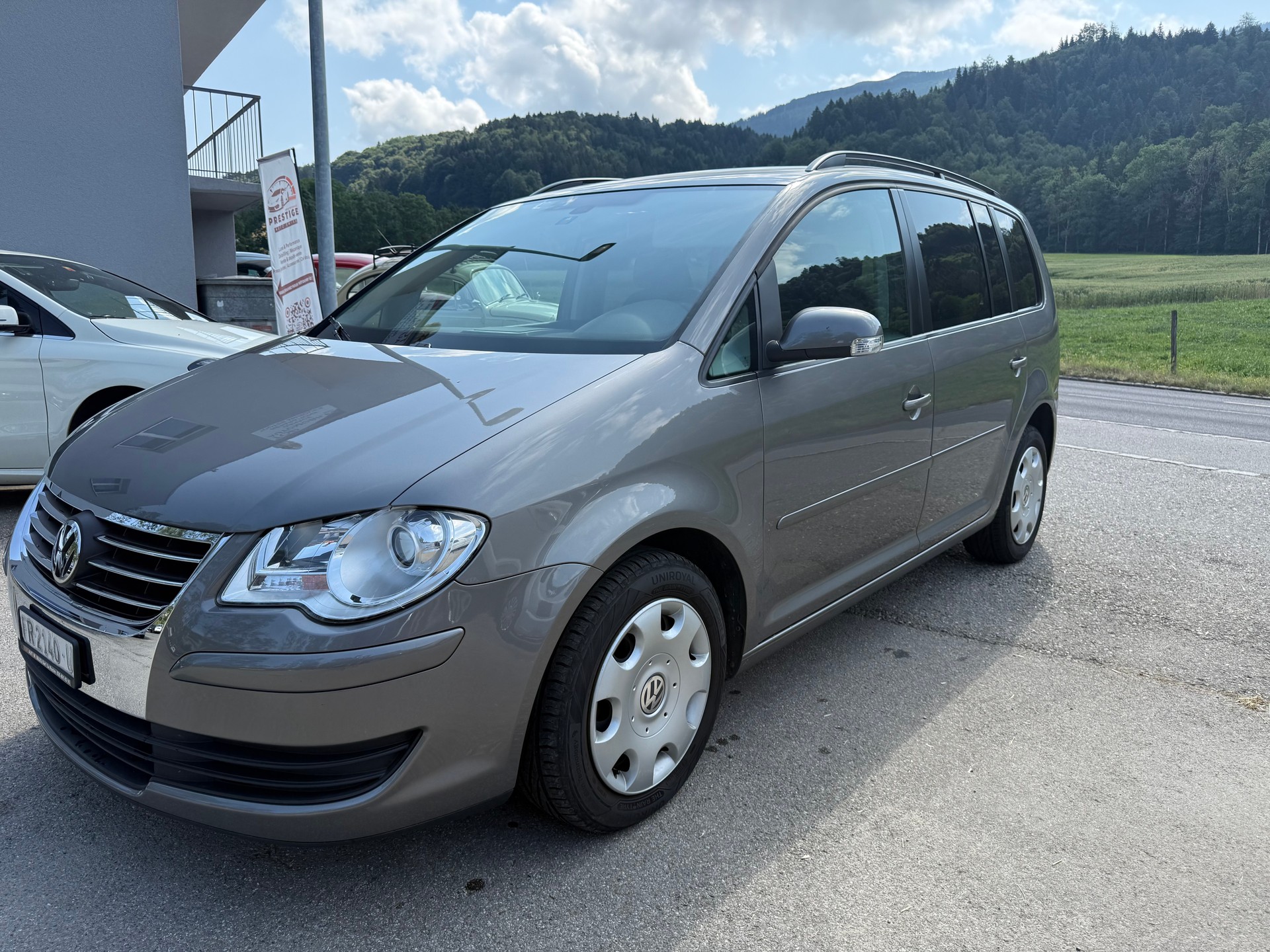 VW Touran 1.4 TSI Trendline-image-0