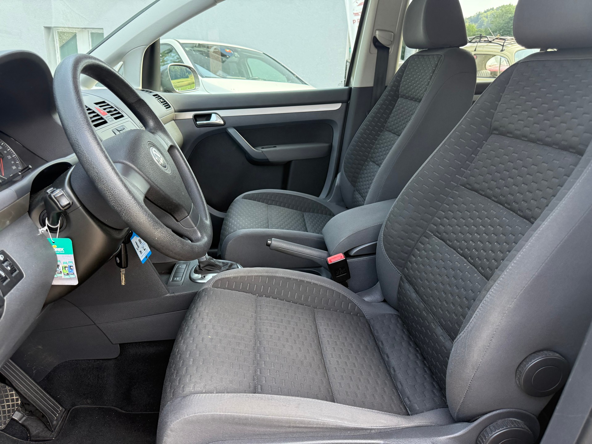 VW Touran 1.4 TSI Trendline-image-7