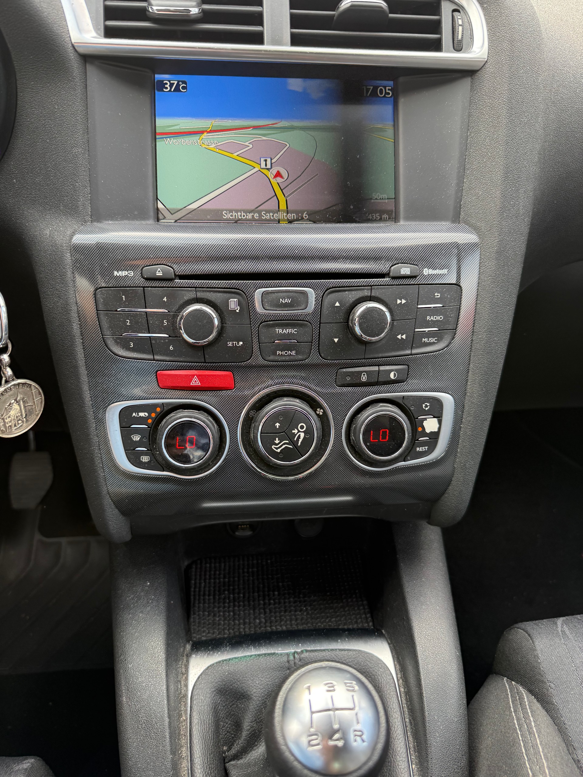 CITROEN C4 Berline 1.6 VTi Séduction-image-9