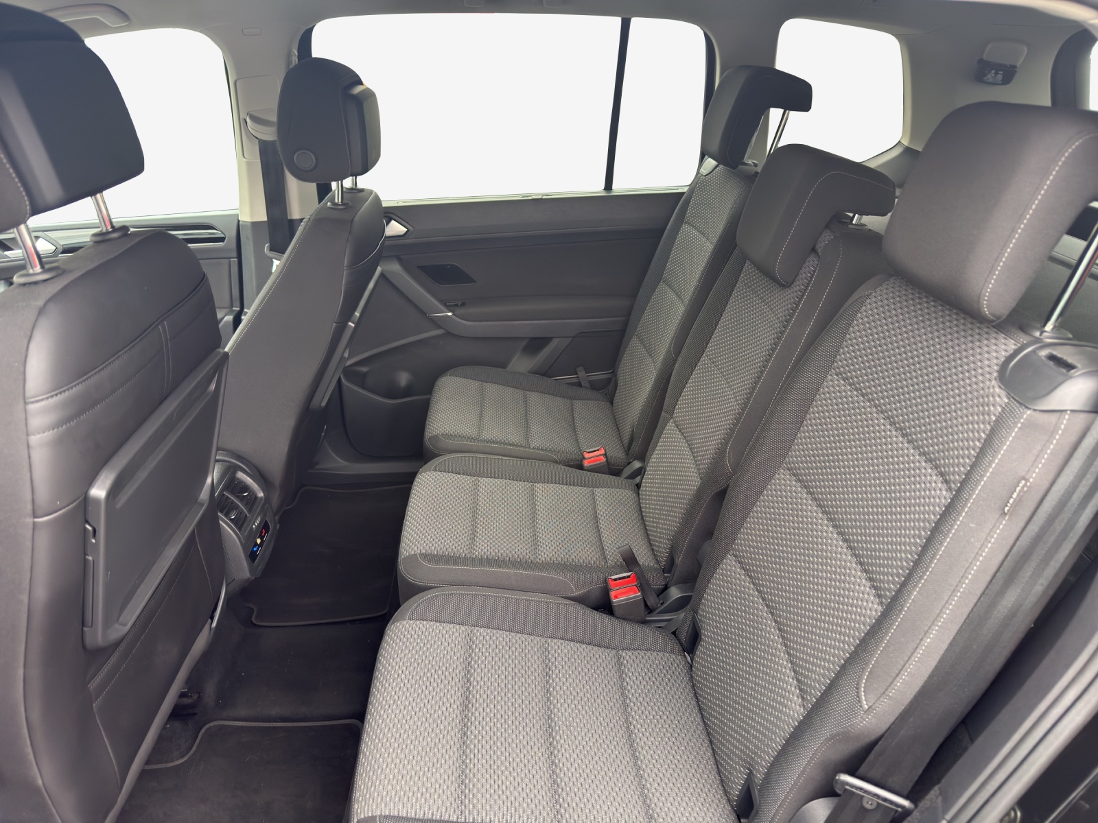 VW Touran 1.5 TSI EVO Comfortline DSG-image-11