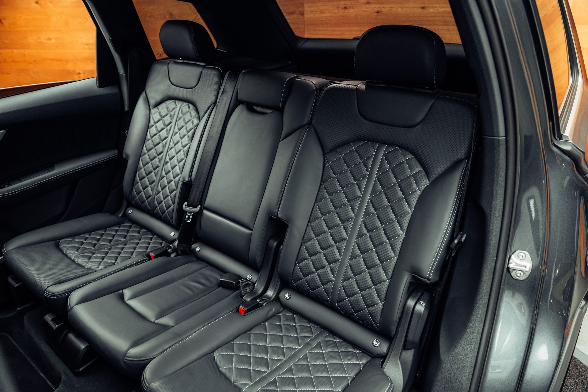 AUDI SQ7 TFSI quattro tiptronic Daytonagrau-image-7