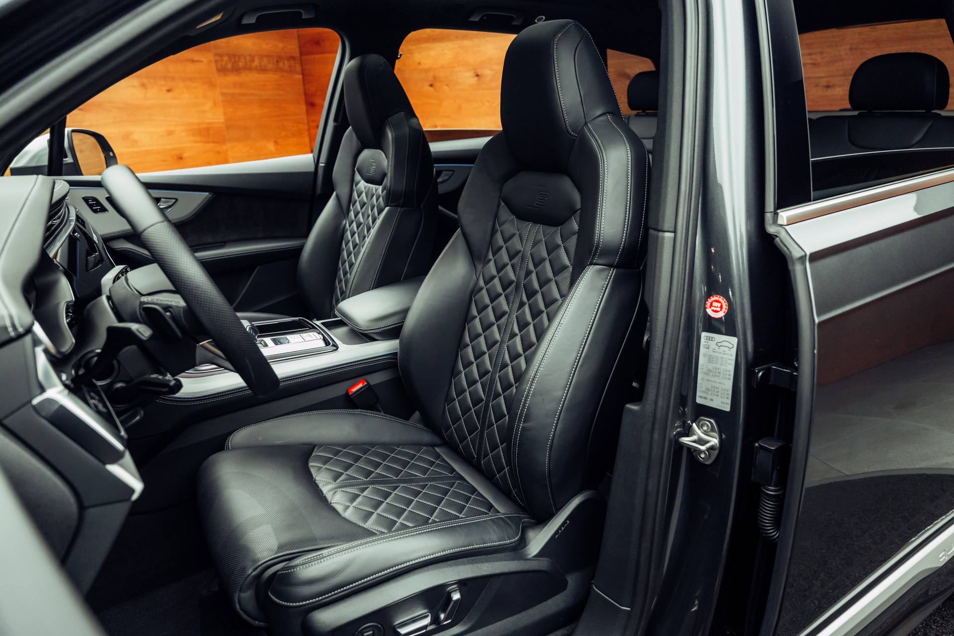 AUDI SQ7 TFSI quattro tiptronic Daytonagrau-image-5