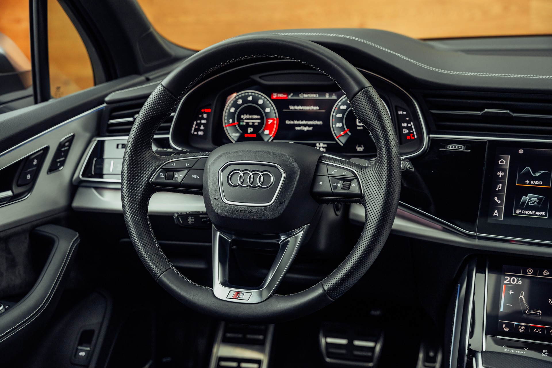 AUDI SQ7 TFSI quattro tiptronic Daytonagrau-image-16
