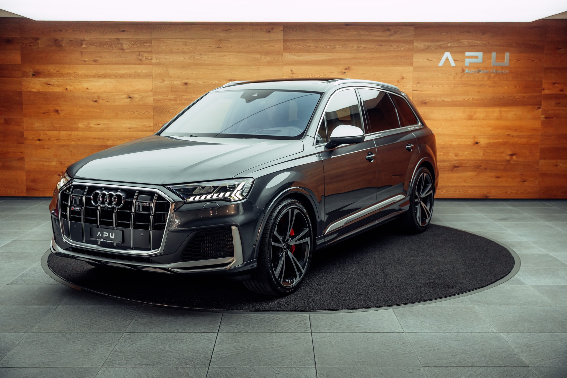 AUDI SQ7 TFSI quattro tiptronic Daytonagrau-showroom-element-3