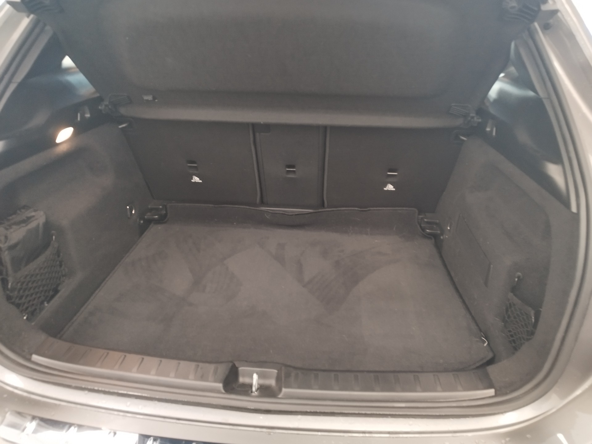 MERCEDES-BENZ GLA 200d 4Matic Style 8G-DCT-image-8